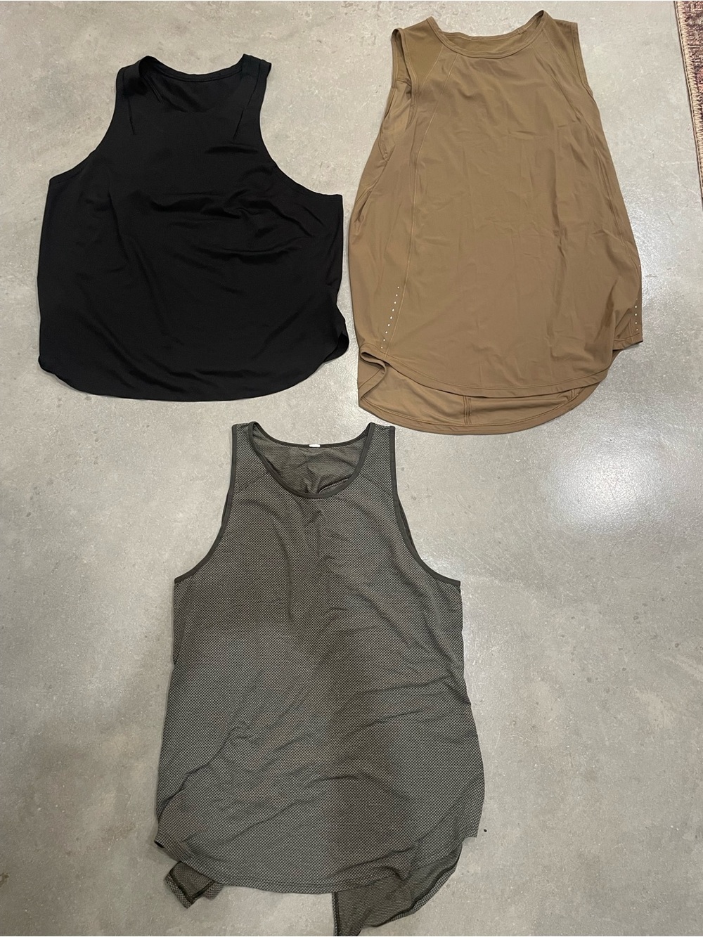 lululemon athletica Women's Muscle Tank Trio - Black, Brown, Charcoal